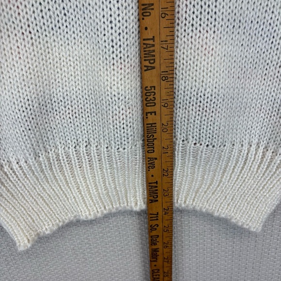 Adell Barre Small Novelty Christmas Winter Knit Sweater Granny Cottage Ice Skate - Picture 7 of 7